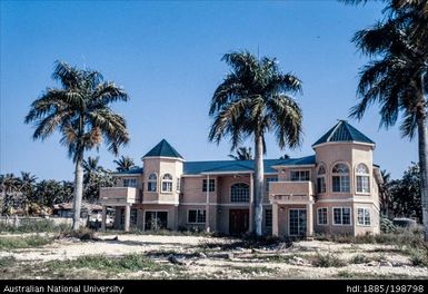 Tonga - house with a barren garden