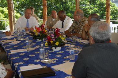 [Assignment: 48-DPA-SOI_K_Amer_Sam] Pacific Islands Tour: Visit of Secretary Dirk Kemmpthorne [and aides] to American Samoa, U.S. Territory [48-DPA-SOI_K_Amer_Sam__DI14970.JPG]