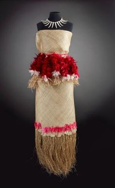 Taupou dance costume