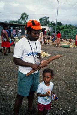 Papua New Guinea: Village market