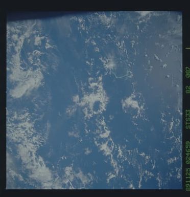 S33-82-087 - STS-033 - STS-33 earth observations