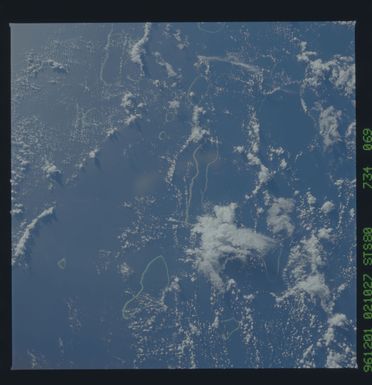 STS080-734-069 - STS-080 - Earth observations taken from Space Shuttle Columbia during STS-80 mission