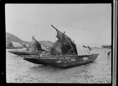 Lakatoi locals in boats, Port Moresby, Walter Bay, Papua New Guinea