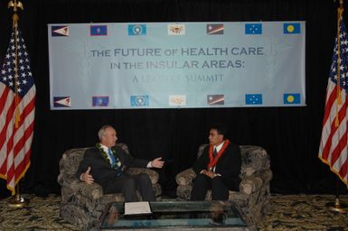 [Assignment: 48-DPA-09-29-08_SOI_K_Isl_Conf_Lead] Participants in the Insular Areas Health Summit [("The Future of Health Care in the Insular Areas: A Leaders Summit") at the Marriott Hotel in] Honolulu, Hawaii, where Interior Secretary Dirk Kempthorne [joined senior federal health officials and leaders of the U.S. territories and freely associated states to discuss strategies and initiatives for advancing health care in those communinties [48-DPA-09-29-08_SOI_K_Isl_Conf_Lead_DOI_0654.JPG]