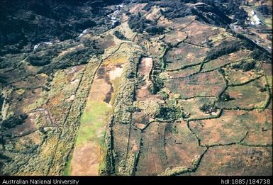 Upper Chimbu Valley (flight) - Keglsugl