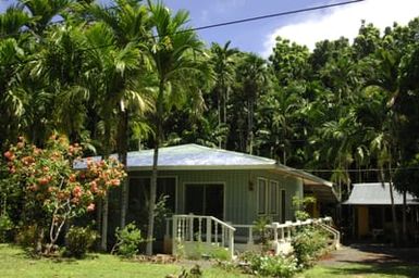 [Assignment: 48-DPA-SOI_K_Palau_6-7-9-07] Pacific Islands Tour: Visit of Secretary Dirk Kempthorne [and aides] to Palau Islands, Republic of Palau [48-DPA-SOI_K_Palau_6-7-9-07__DI13462.JPG]