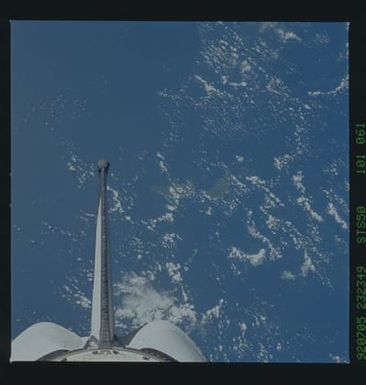 STS050-101-061 - STS-050 - STS-50 earth observations