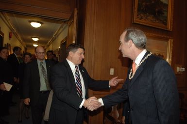 [Assignment: 48-DPA-02-25-08_SOI_K_Pres_Palau] Secretary Dirk Kempthorne [meeting at Main Interior] with government delegation from the Republic of Palau, [led by Palau President Tommy Remengesau. Secretary Kempthorne and President Remengesau discussed, among other subjects, the possibility of creating a National Heritage Area on the Palau island of Peleliu, along with the upcoming Review of the Palau-U.S. Compact of Free Association.] [48-DPA-02-25-08_SOI_K_Pres_Palau_IOD_1079.JPG]