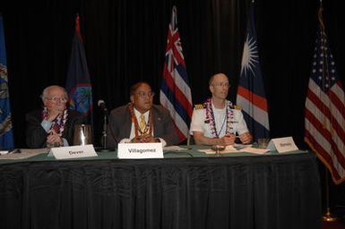 [Assignment: 48-DPA-09-29-08_SOI_K_Isl_Conf_PM] Insular Areas Health Summit [("The Future of Health Care in the Insular Areas: A Leaders Summit") at the Marriott Hotel in] Honolulu, Hawaii, where Interior Secretary Dirk Kempthorne [joined senior federal health officials and leaders of the U.S. territories and freely associated states to discuss strategies and initiatives for advancing health care in those communities.] [48-DPA-09-29-08_SOI_K_Isl_Conf_PM_DOI_0707.JPG]