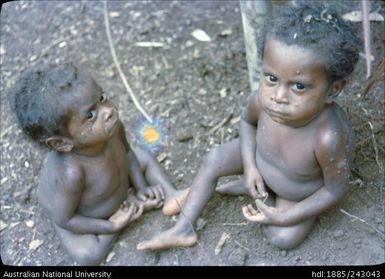 Twins at Efonobu, Kuni