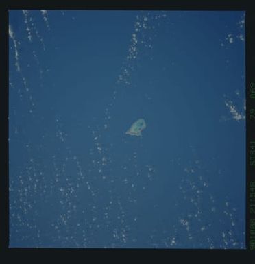S41-79-069 - STS-041 - STS-41 earth observations