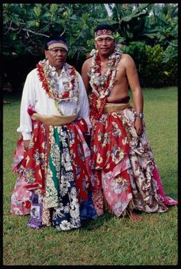 Conferring of Matai Ariki titles, Sāmoa. The new matai stand together for the camera