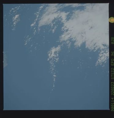 S32-96-028 - STS-032 - STS-32 earth observations