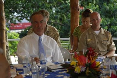 [Assignment: 48-DPA-SOI_K_Amer_Sam] Pacific Islands Tour: Visit of Secretary Dirk Kemmpthorne [and aides] to American Samoa, U.S. Territory [48-DPA-SOI_K_Amer_Sam__DI14944.JPG]