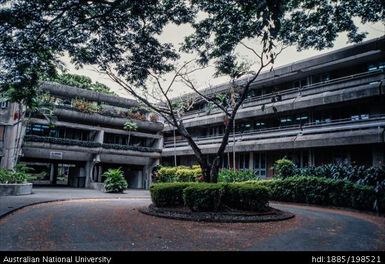 Fiji - concrete complex, gardens
