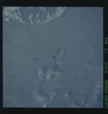 S49-75-048 - STS-049 - Earth observations taken during the STS-49 mission