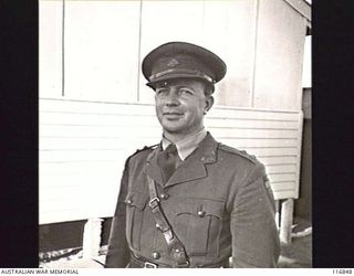 CANBERRA, ACT. 1945-10-04. A PASSING OUT OF STUDENTS PARADE WAS HELD AT LAND HEADQUARTERS SCHOOL OF CIVIL AFFAIRS, DUNTROON, AFTER A COURSE LASTING FIFTEEN WEEKS. SOME FIFTY STUDENTS, INCLUDING ..