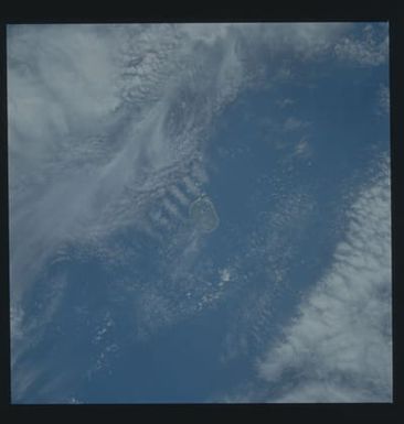 S45-602-051 - STS-045 - STS-45 earth observations