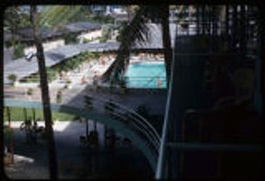 Reef Hotel, Veranda and swimming pool