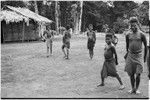 Wanumbil, Wanuma Census Divison: children and house