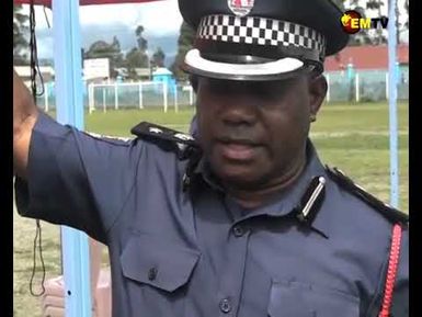 BUSINESS HOUSE DONATE TO WHP POLICE