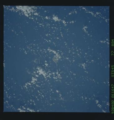 S45-77-084 - STS-045 - STS-45 earth observations