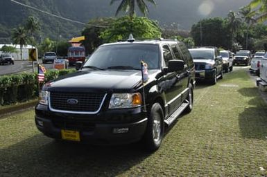 [Assignment: 48-DPA-SOI_K_Amer_Sam] Pacific Islands Tour: Visit of Secretary Dirk Kemmpthorne [and aides] to American Samoa, U.S. Territory [48-DPA-SOI_K_Amer_Sam__DI15621.JPG]