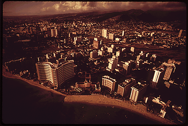 POPULAR WAIKIKI BEACH AREA SEEN FROM HELICOPTER