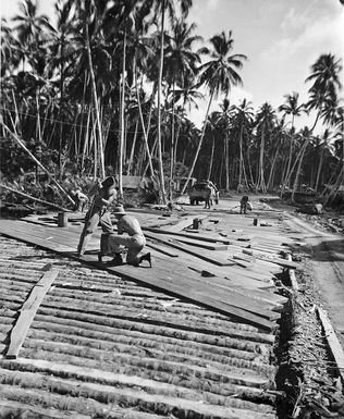 World War 2 soldiers of 3 NZ Div Eng building a bridge, Vella Lavella, Solomon Islands