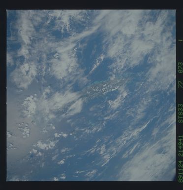 S33-77-073 - STS-033 - STS-33 earth observations