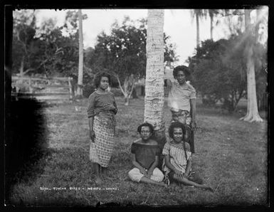 Tongan girls, Neiafu, Vavau