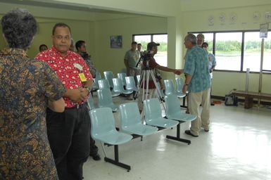 [Assignment: 48-DPA-SOI_K_Pohnpei_6-10-11-07] Pacific Islands Tour: Visit of Secretary Dirk Kempthorne [and aides] to Pohnpei Island, of the Federated States of Micronesia [48-DPA-SOI_K_Pohnpei_6-10-11-07__DI14189.JPG]