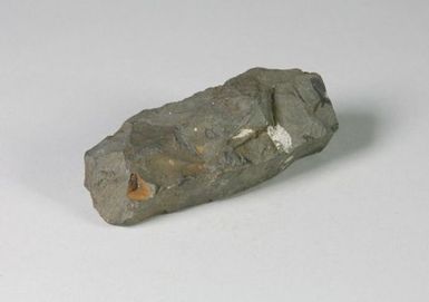 To'i Ma'a (stone adze)