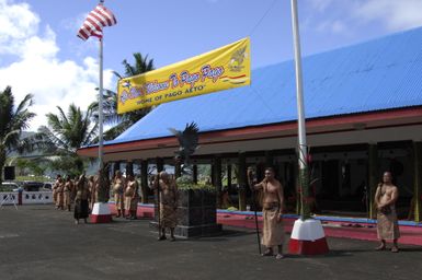 [Assignment: 48-DPA-SOI_K_Amer_Sam] Pacific Islands Tour: Visit of Secretary Dirk Kemmpthorne [and aides] to American Samoa, U.S. Territory [48-DPA-SOI_K_Amer_Sam__DI15027.JPG]