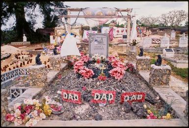 Grave,Tonga