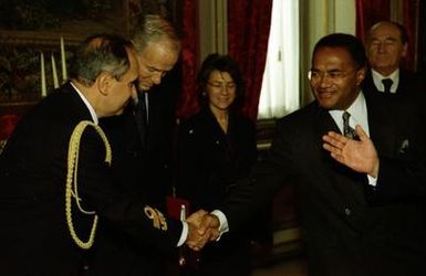 Meeting with His Excellency Isikeli Uluinairai Mataitoga, new Ambassador of the People's Democratic Republic of Fiji: presentation of credential letters.