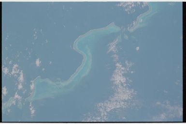 STS105-341-017 - STS-105 - Earth observation taken during STS-105