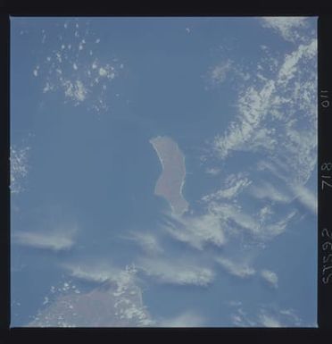 STS092-718-011 - STS-092 - STS-92 Earth observations