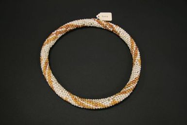 'ei taomi Pare (hat band)