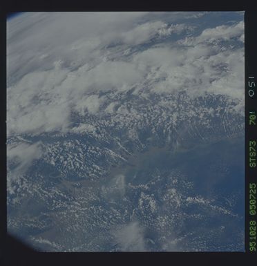 STS073-701-051 - STS-073 - Earth observations taken from shuttle orbiter Columbia