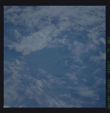 S27-32-067 - STS-027 - STS-27 earth observations