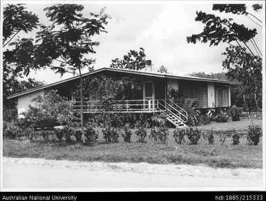 New Guinea houses, New Guinea Research Unit: Allotment 15, Lokua