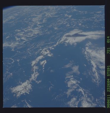 STS091-721-014 - STS-091 - Earth observations taken from orbiter Discovery during STS-91 mission