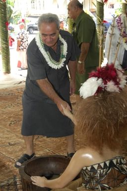 [Assignment: 48-DPA-SOI_K_Amer_Sam] Pacific Islands Tour: Visit of Secretary Dirk Kemmpthorne [and aides] to American Samoa, U.S. Territory [48-DPA-SOI_K_Amer_Sam__DI15142.JPG]