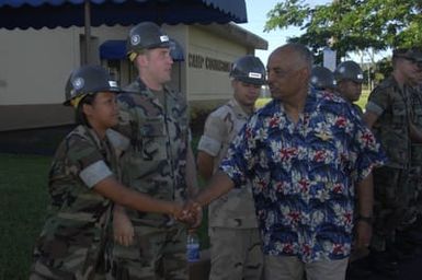 [Assignment: 48-DPA-SOI_K_Guam_6-6-7-07] Pacific Islands Tour: Visit of Secretary Dirk Kempthorne [and aides] to Guam, U.S. Territory [48-DPA-SOI_K_Guam_6-6-7-07__DI11982.JPG]