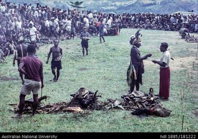 New Guinea - Kisivagloga, Yagaria - Central District, EML - sing-sing
