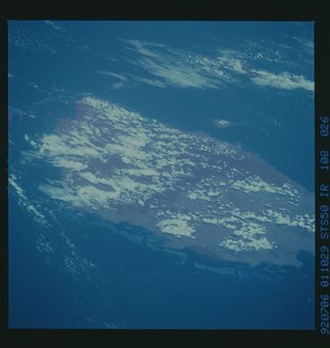 STS050-108-026 - STS-050 - STS-50 earth observations