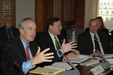 [Assignment: 48-DPA-02-26-08_SOI_K_Insular] Interagency Group on Insular Areas (IGIA) meeting at Main Interior, with Secretary Dirk Kempthorne, [Deputy Chief of Staff Doug Domenech, Acting Deputy Assistant Secretary for Insular Affairs Nikolao Pula, and other Interior officials joining Governors and Congressional representatives of U.S. island territories] [48-DPA-02-26-08_SOI_K_Insular_IOD_1197.JPG]