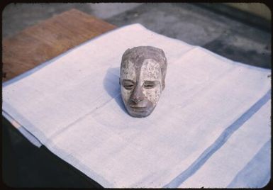 One painted head : Papua New Guinea / Terence and Margaret Spencer
