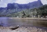 French Polynesia, waterfront and mountains of Moorea Island